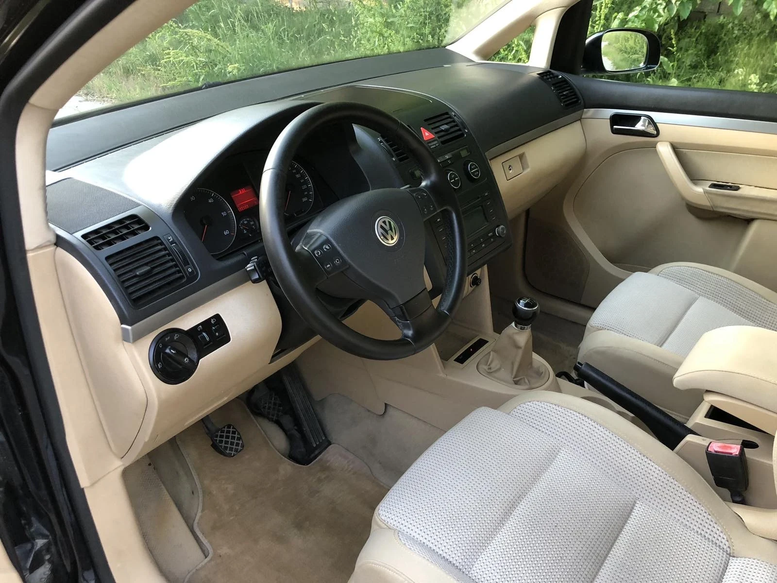 VW Touran Нов внос ИТАЛИЯ , снимка 8 - Автомобили и джипове - 54715893