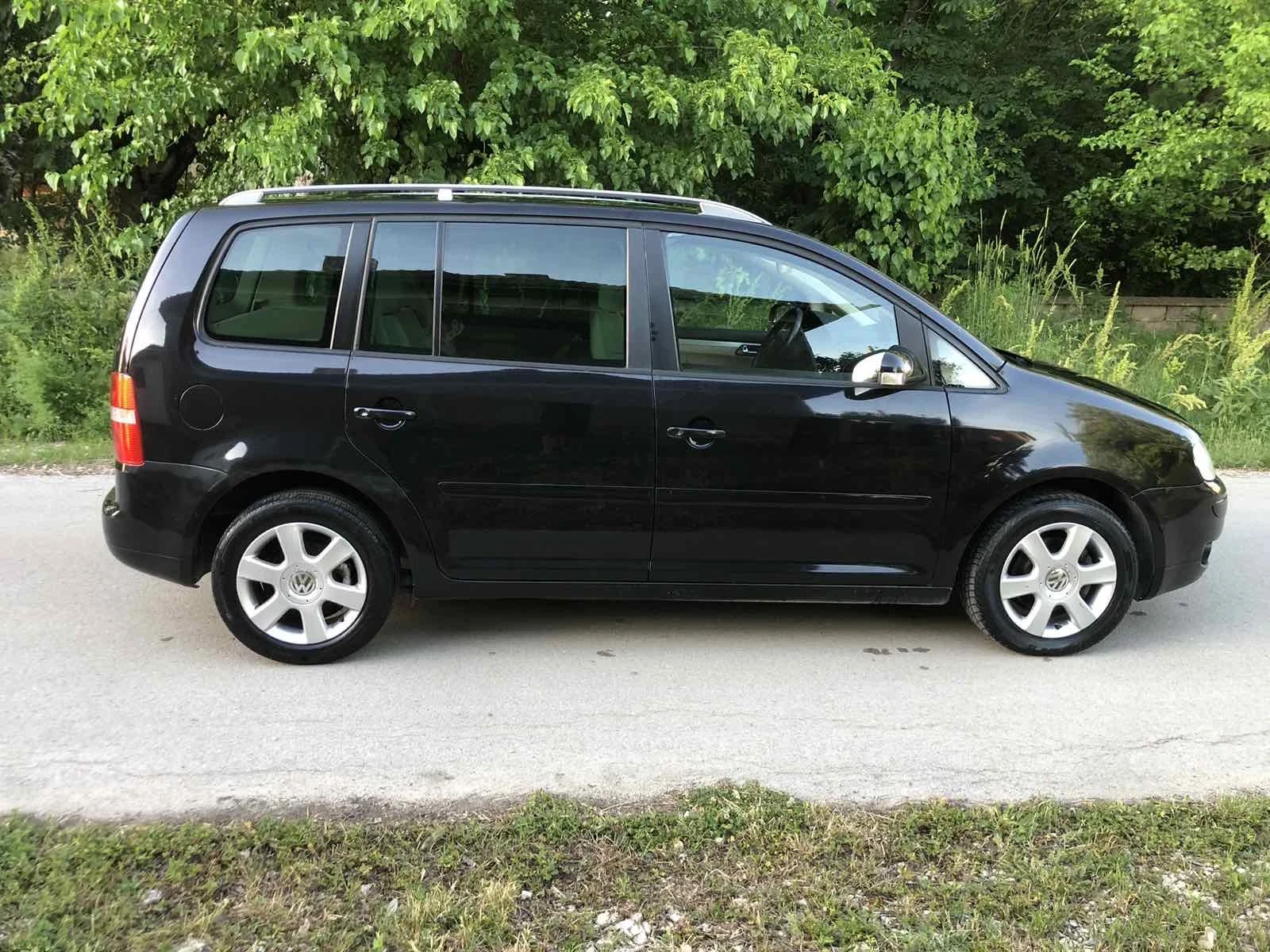 VW Touran Нов внос ИТАЛИЯ , снимка 5 - Автомобили и джипове - 54715893