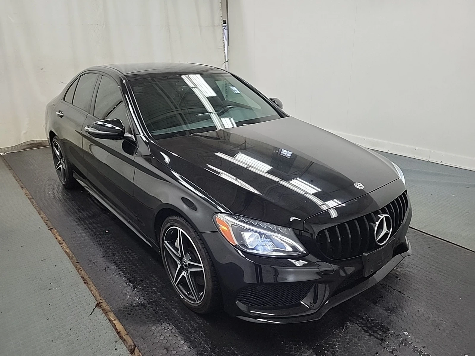 Mercedes-Benz C 300 * AMG PACK* ПАНО* ПОДГРЕВ* CARFAX* , снимка 2 - Автомобили и джипове - 55104396