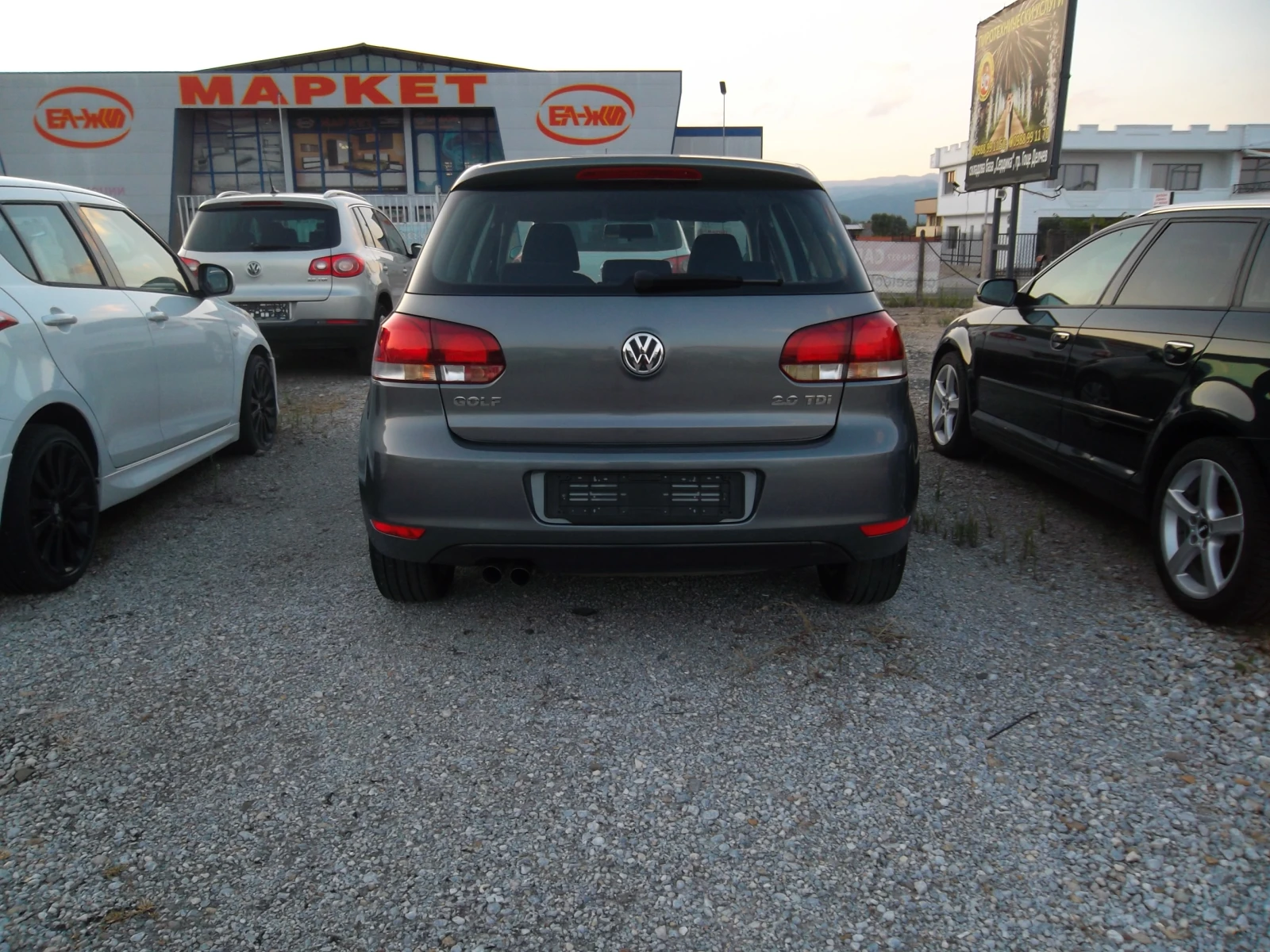 VW Golf 2.0TDI-140 к.с Highline, снимка 15 - Автомобили и джипове - 55470594