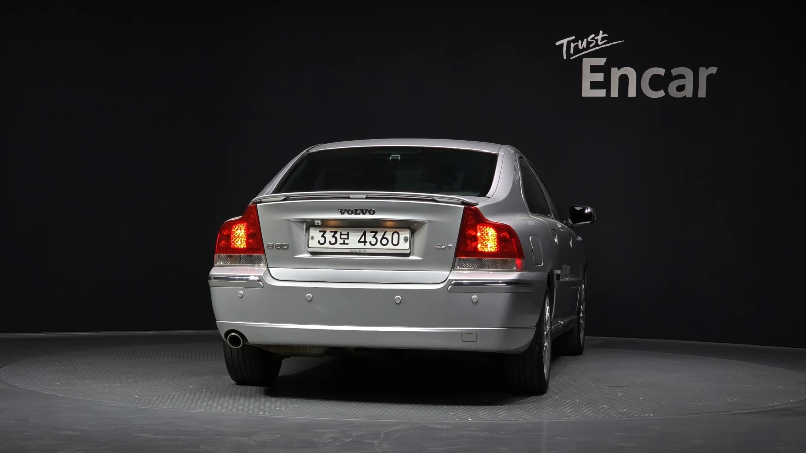 Volvo S60 2.5* ЛЮК* КРАЙНА ЦЕНА, снимка 4 - Автомобили и джипове - 55496253
