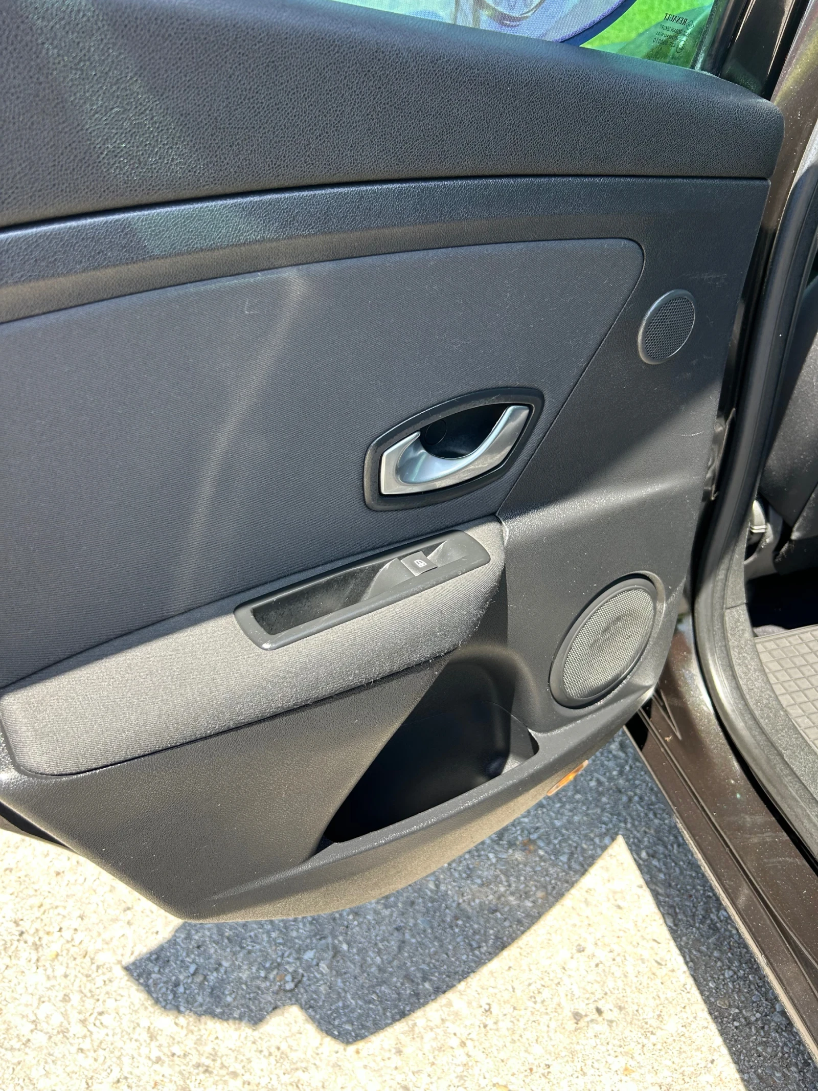 Renault Megane, снимка 12 - Автомобили и джипове - 55895785