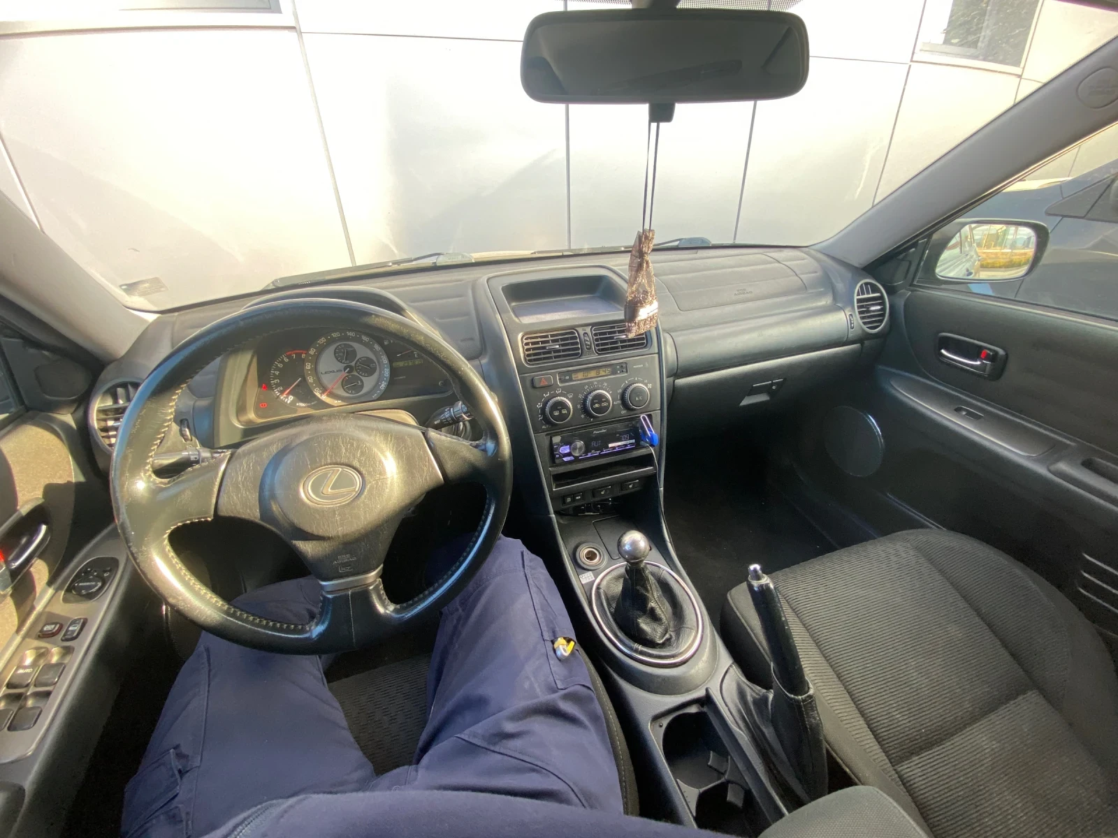 Lexus IS 200 Sportcross, снимка 8 - Автомобили и джипове - 56185741