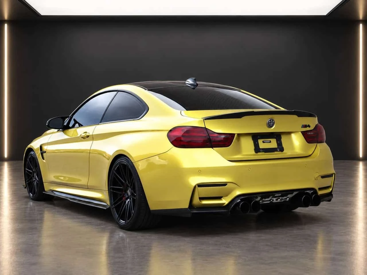 BMW M4 S55 RedLthr | Stg2 | Loaded! * CARFAX * , снимка 3 - Автомобили и джипове - 56202283