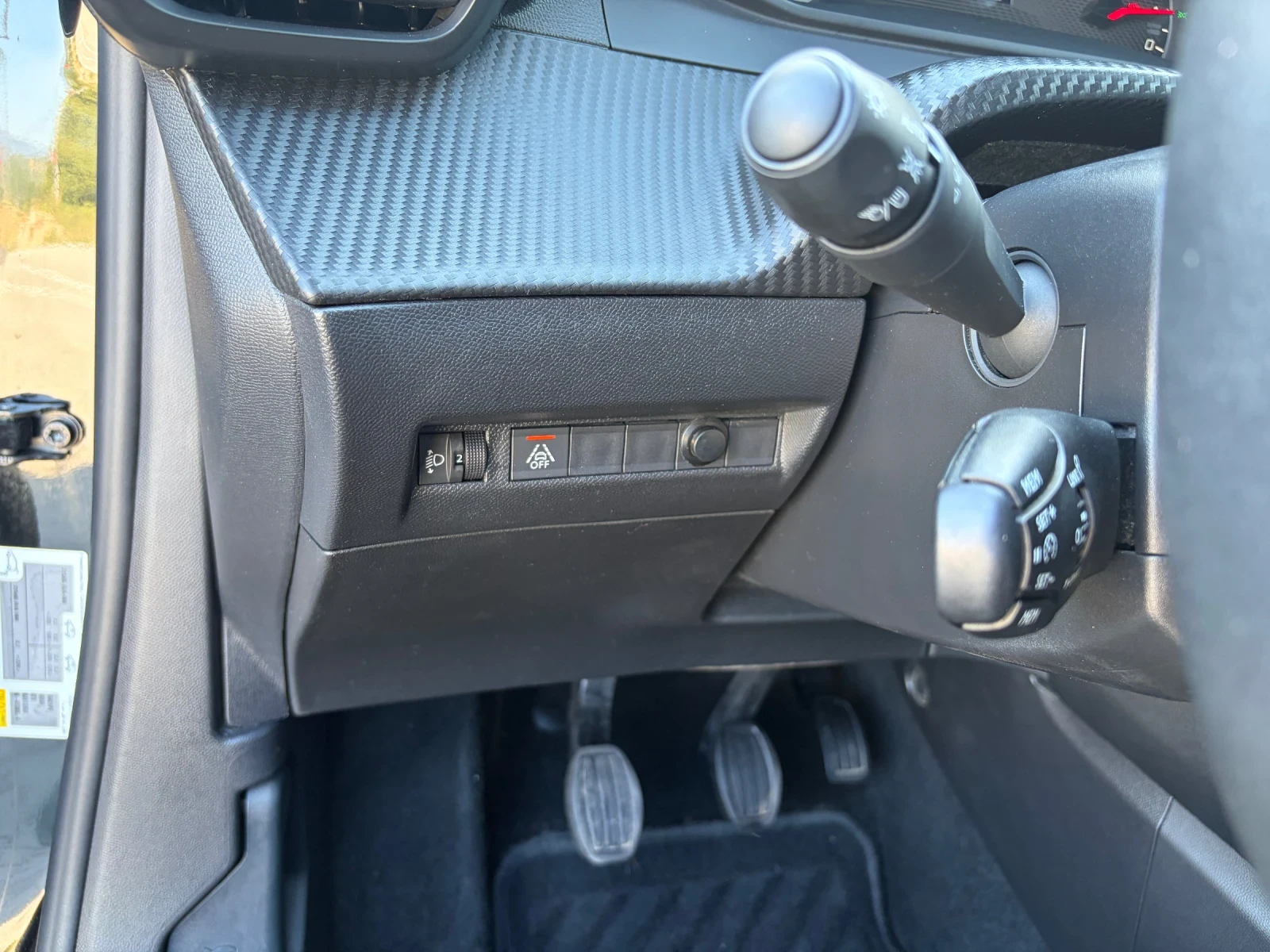 Peugeot 2008 1.5 HDI , снимка 12 - Автомобили и джипове - 56344342