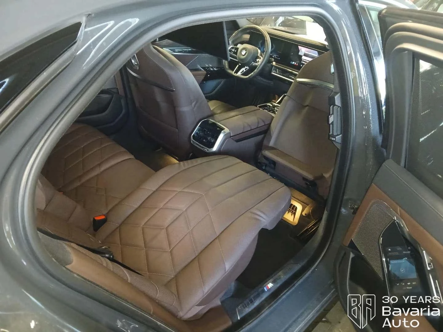 BMW 740 d xDrive Sportautomatic, снимка 8 - Автомобили и джипове - 56505958