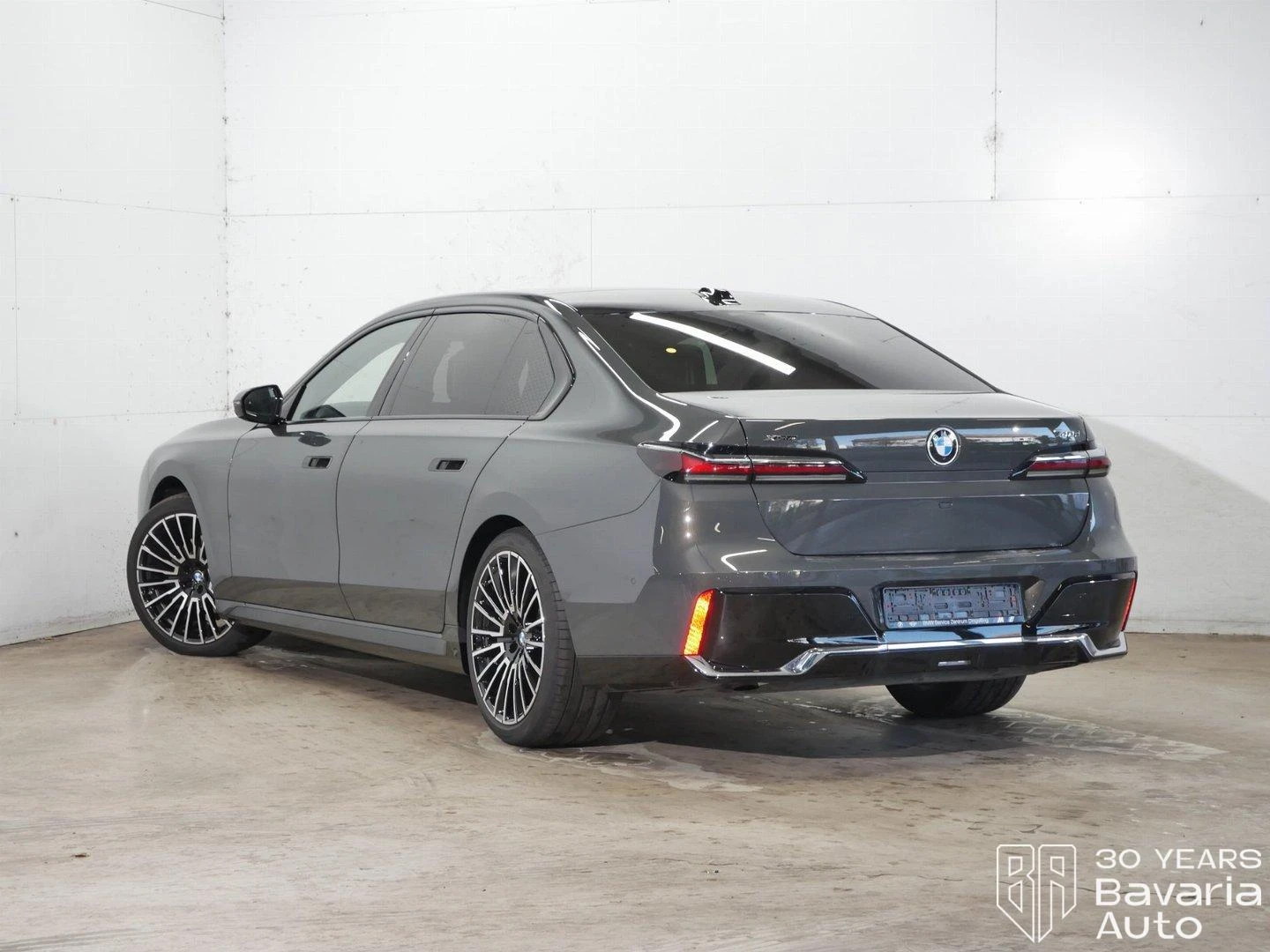 BMW 740 d xDrive Sportautomatic, снимка 2 - Автомобили и джипове - 56505958