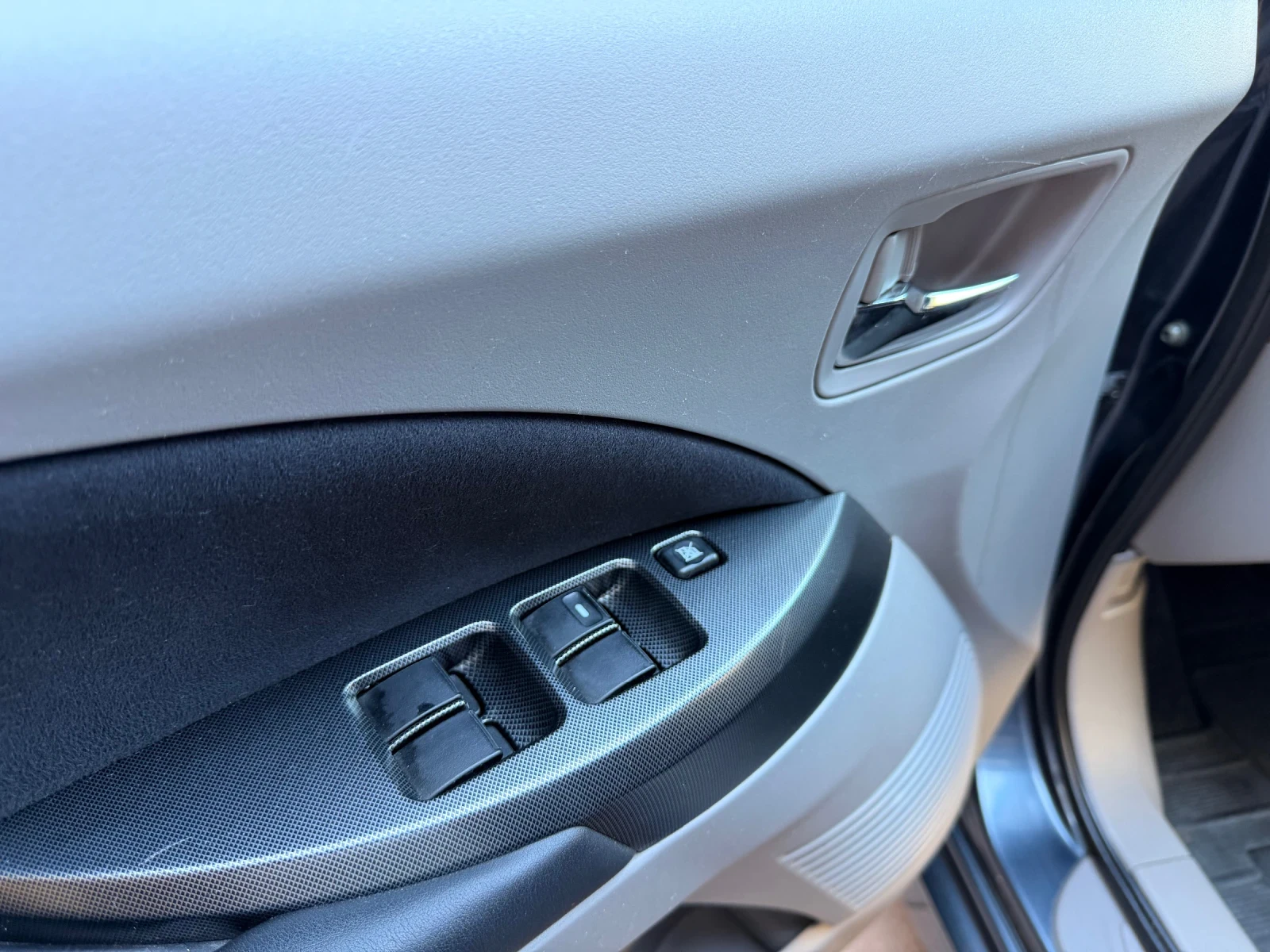 Mitsubishi Grandis  �������  | Mobile.bg � ����������� 14