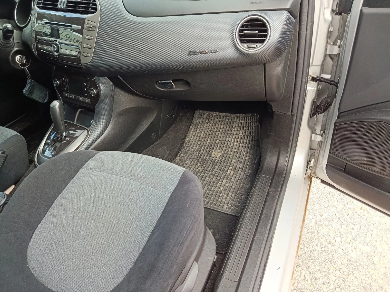 Fiat Bravo 1.4i Turbo. Automatic. , снимка 10 - Автомобили и джипове - 56712262
