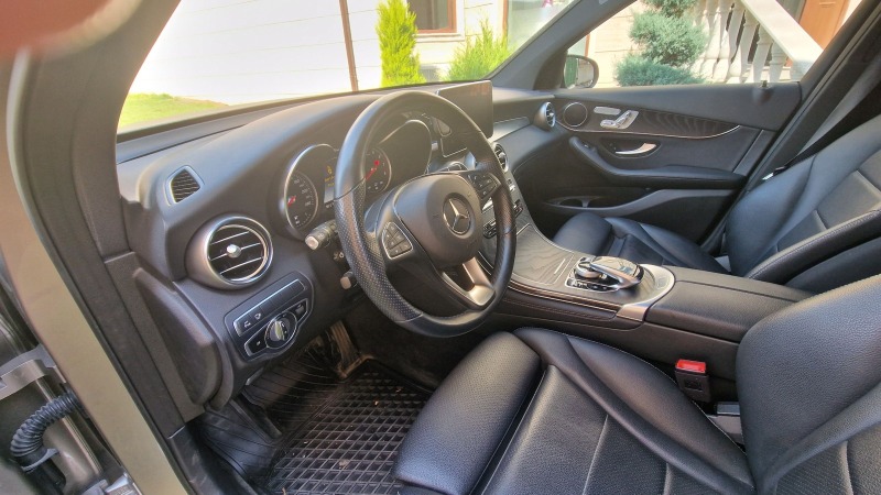Mercedes-Benz GLC 300 AMG.360 keyless go, panorama уникат, снимка 12 - Автомобили и джипове - 45680514