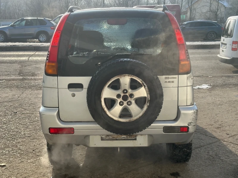 Daihatsu Terios 1.3i* КЛИМА, снимка 5 - Автомобили и джипове - 49223341