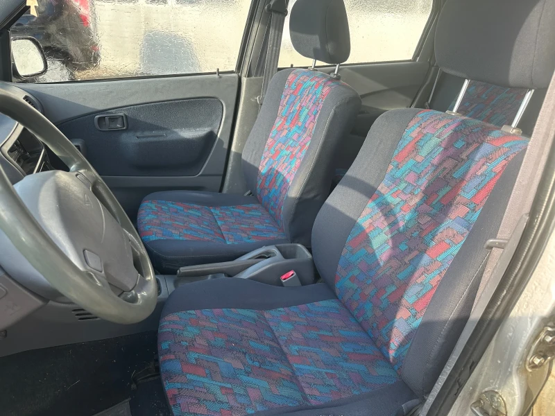 Daihatsu Terios 1.3i* КЛИМА, снимка 9 - Автомобили и джипове - 49223341