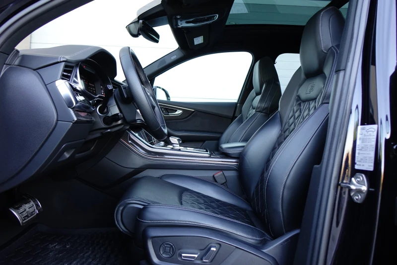 Audi SQ7 3XS-LINE* RS* LASER LIGHTS* PANO* 360* , снимка 13 - Автомобили и джипове - 52050994