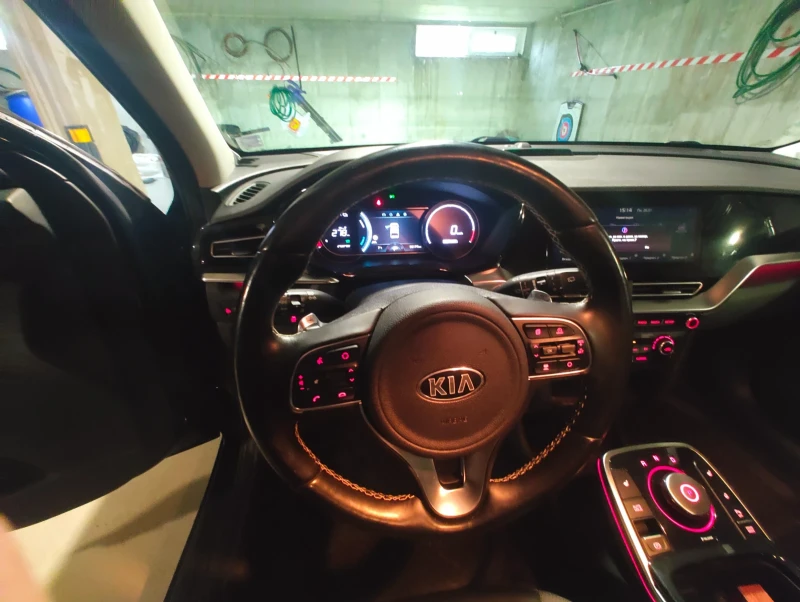 Kia Niro 65KWh/SOH100%/Термопомпа, снимка 9 - Автомобили и джипове - 53236947