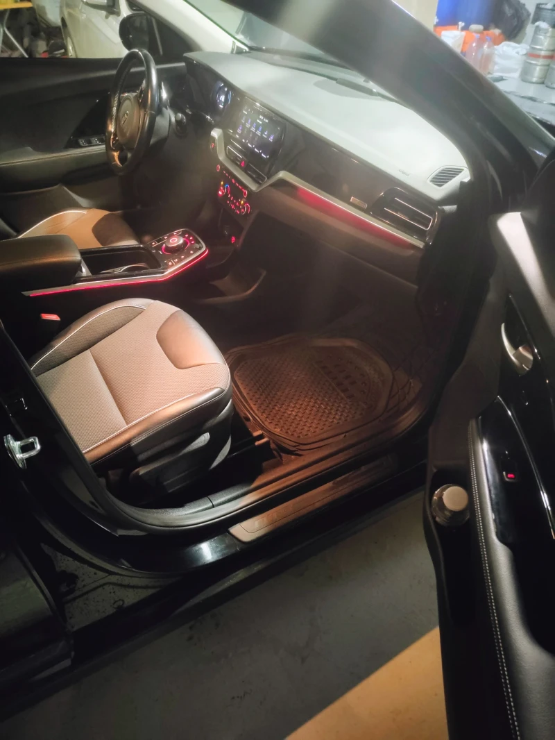 Kia Niro 65KWh/SOH100%/Термопомпа, снимка 6 - Автомобили и джипове - 53236947