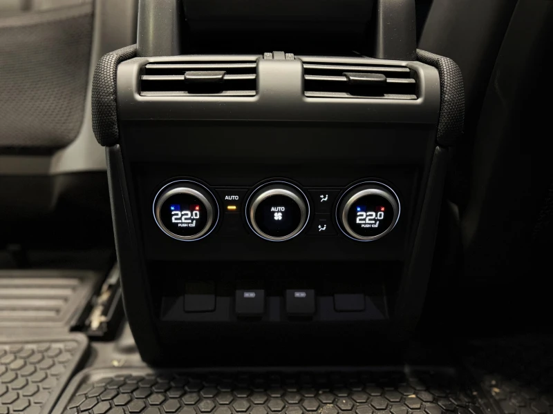 Land Rover Defender 90 D300 * 75TH LIMITED EDITION* , снимка 16 - Автомобили и джипове - 53432818