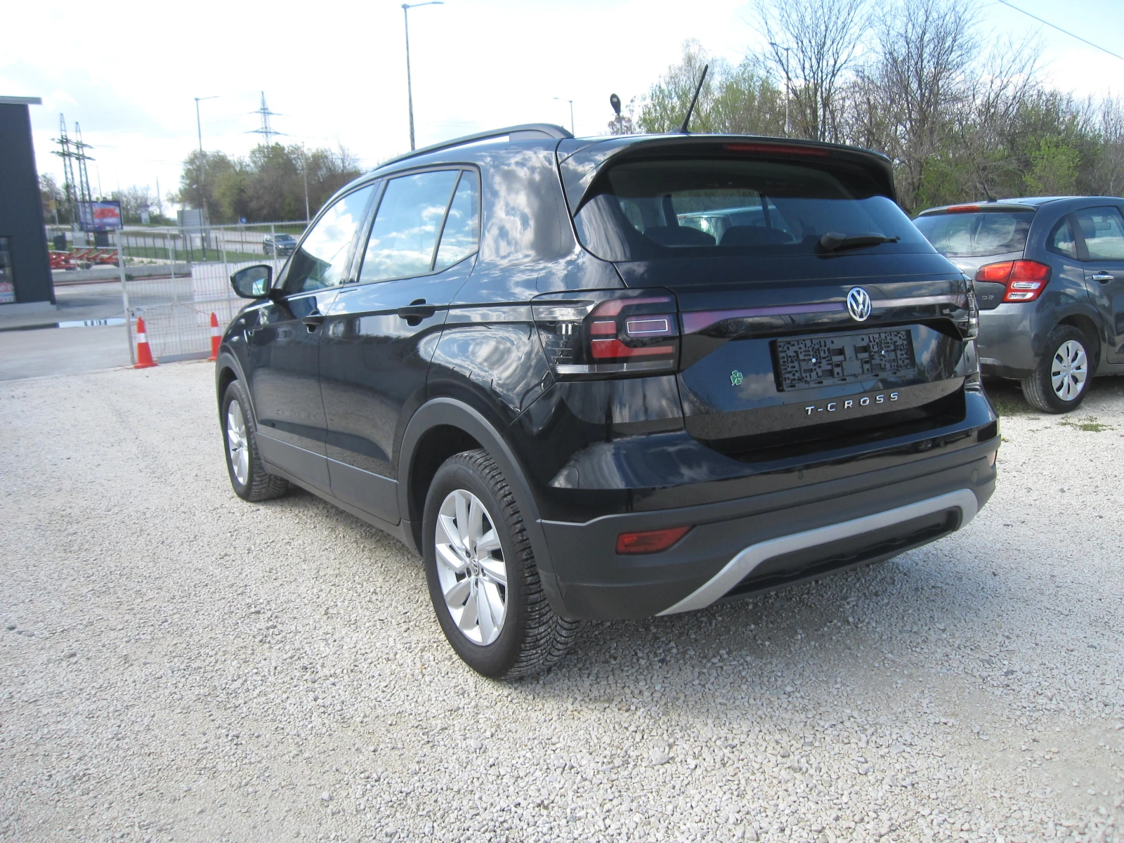 VW T-Roc Автомат, 1, 6-TDI - изображение 3