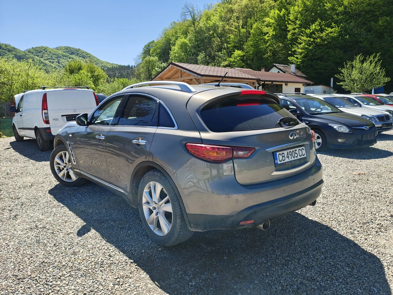 Infiniti QX70 3.0TDi V6 4+ 4 Automatic  - изображение 6