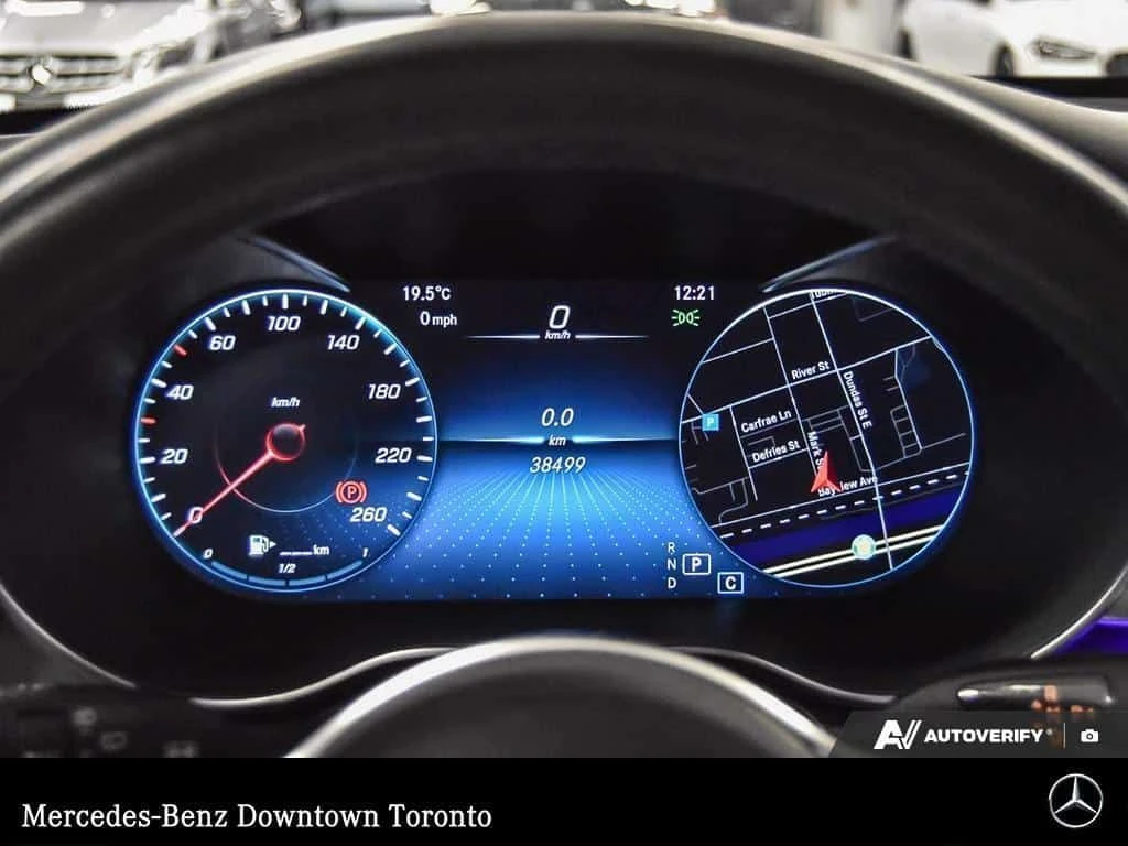 Mercedes-Benz GLC * 300 4MATIC SUV | Rare IDP & Tech | Sport * CARFA - изображение 9