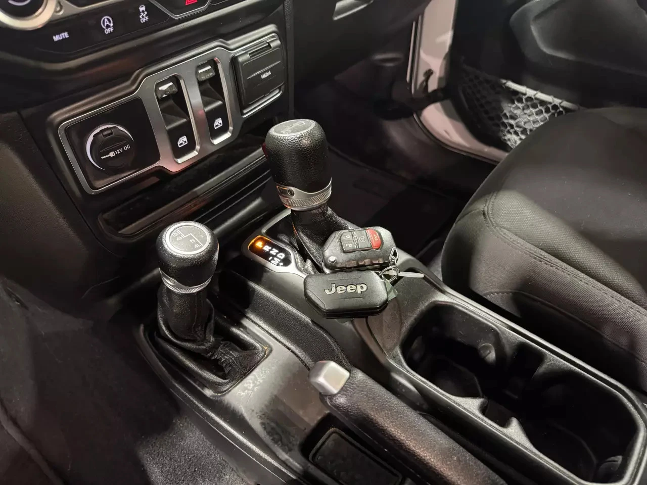 Jeep Wrangler 2020| ����� �������| 156 000KM | Mobile.bg � ����������� 12