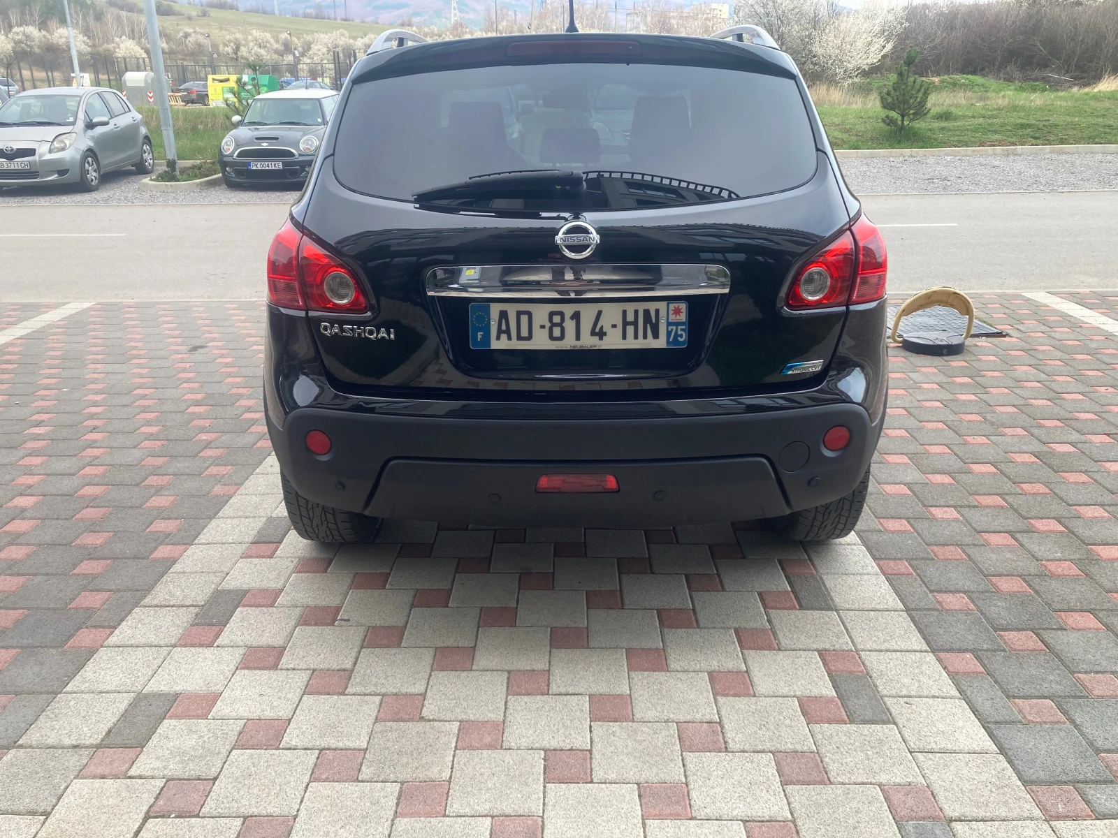 Nissan Qashqai 2.0I AVTOMATIK, снимка 6 - Автомобили и джипове - 54159764