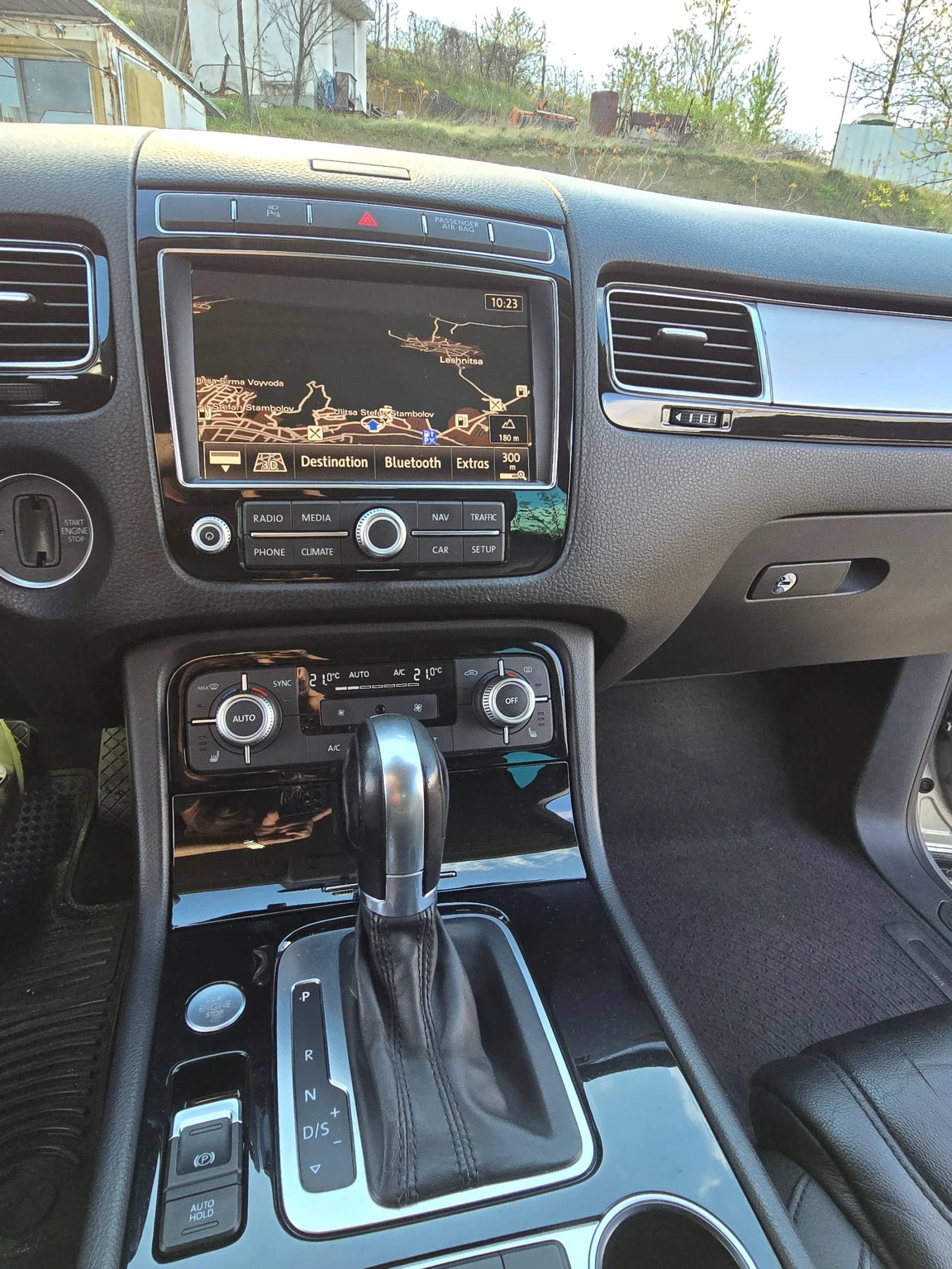 VW Touareg, снимка 8 - Автомобили и джипове - 54646945