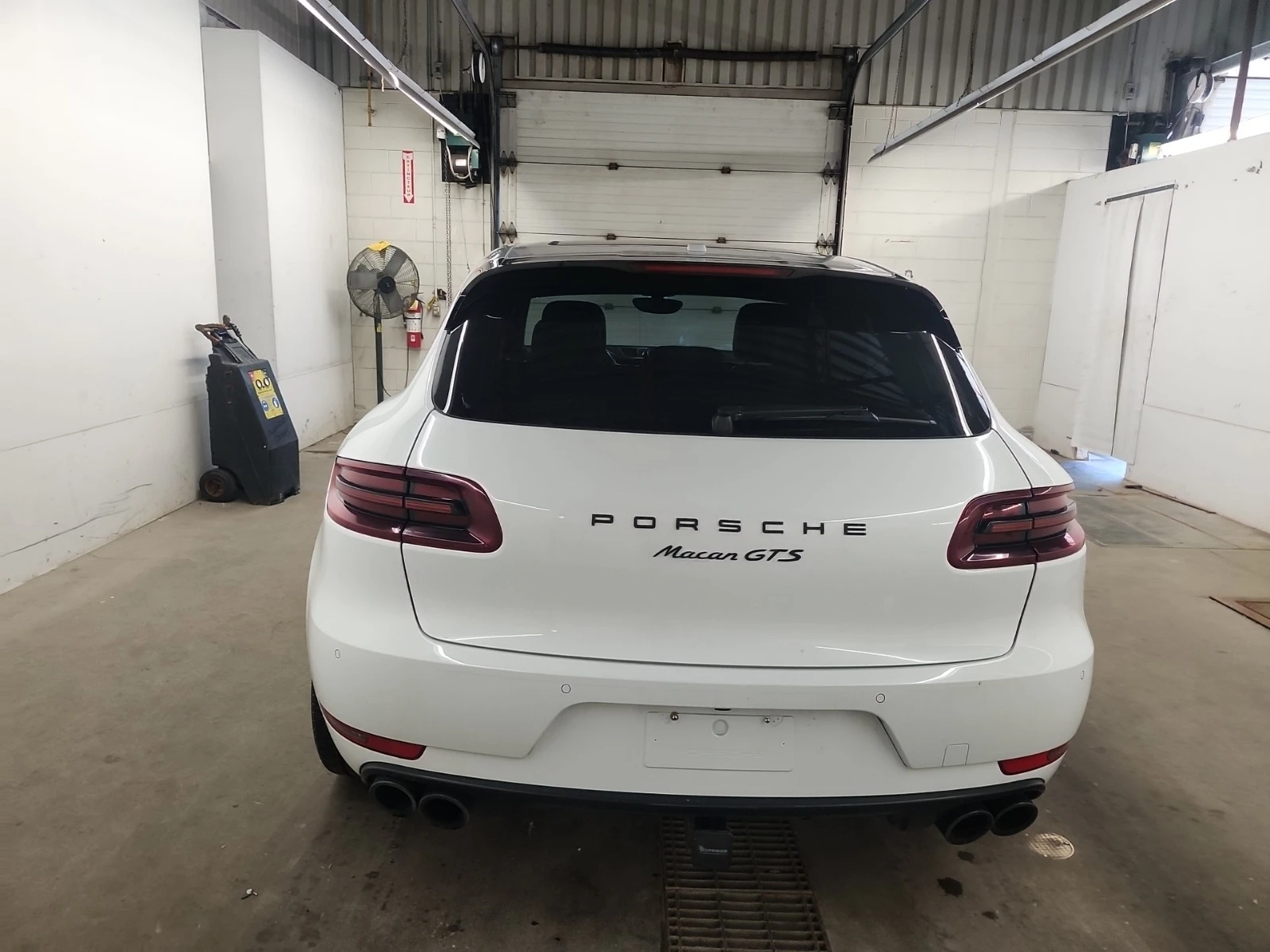Porsche Macan GTS * * CARFAX * * АВТО КРЕДИТ * * , снимка 5 - Автомобили и джипове - 54988497