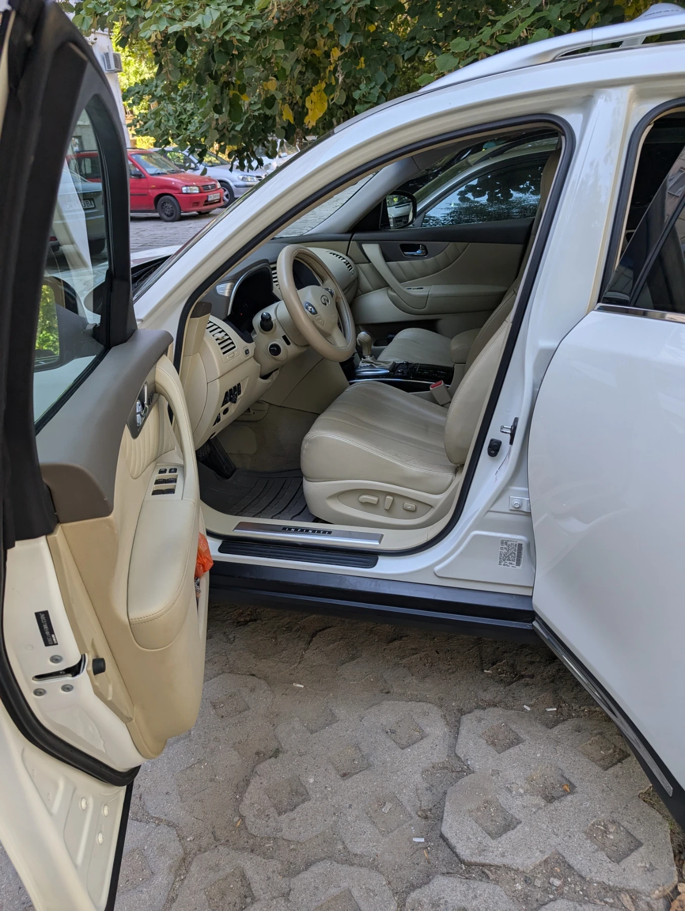 Infiniti QX70 ���, Carplay, ������ | Mobile.bg � ����������� 10