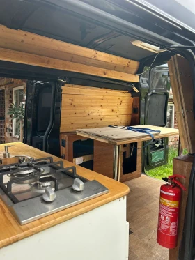 ������ Peugeot Expert