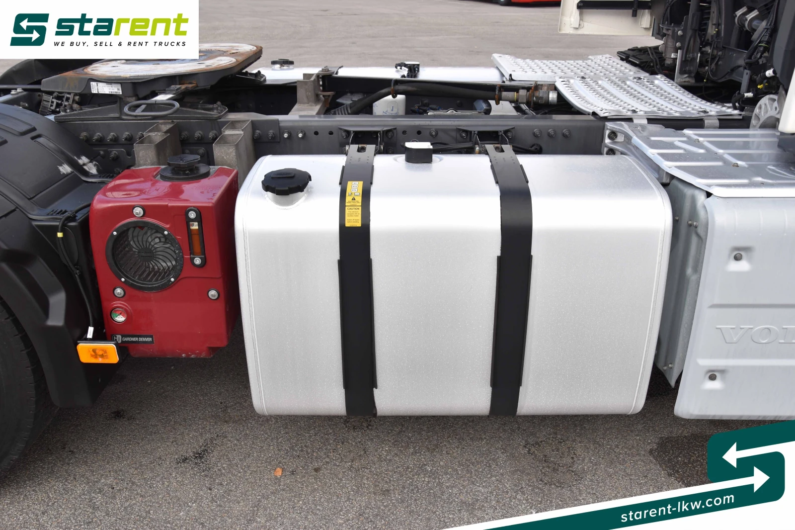 Volvo Fh SZM25110 - изображение 10