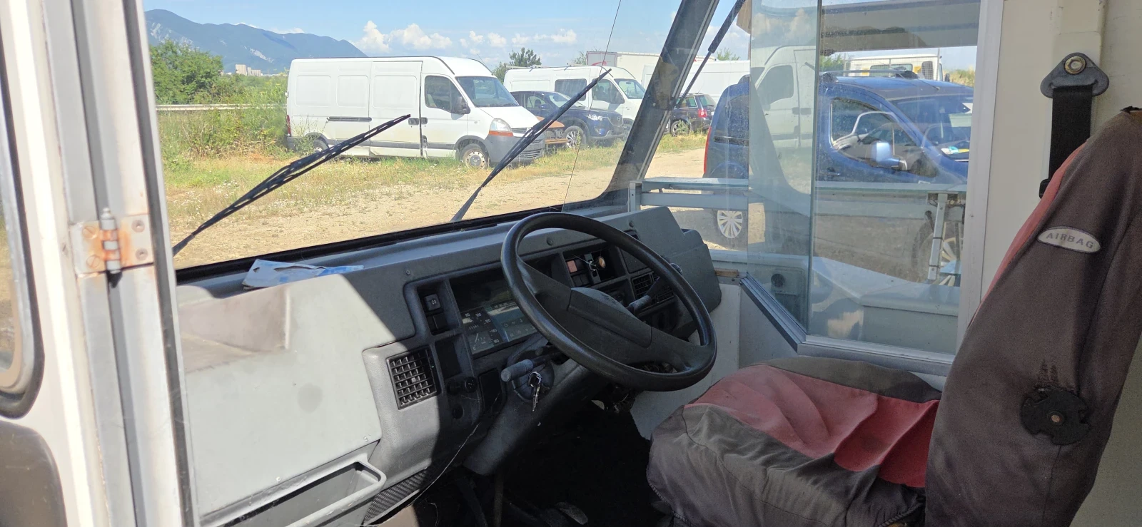 Кемпер Peugeot J5 Baeten Foodtruck, снимка 7 - Каравани и кемпери - 55779868
