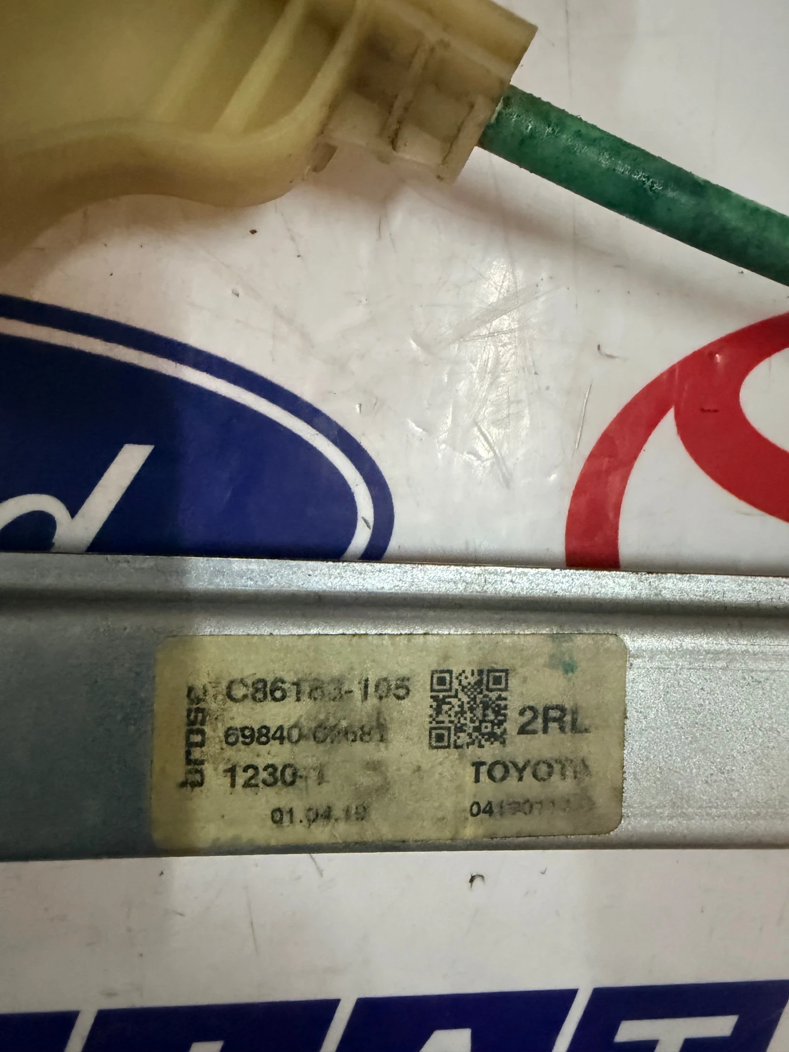 C86183-105 Моторче с механизъм ел. стъкло задно ляво TOYOTA COROLLA 2020 85701-02090 C97209-101, снимка 3 - Части - 54070808