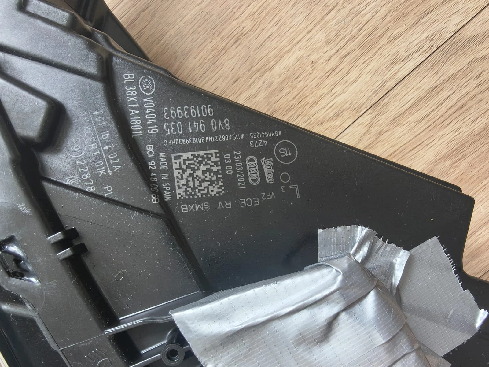 Фар Audi A3 8Y0941035 Matrix , снимка 2 - Части - 56139359