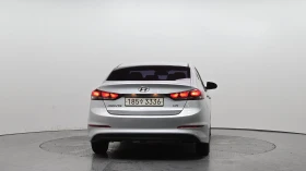 Hyundai Elantra 1.6LPG / Пълна сервизна история !!!, снимка 4