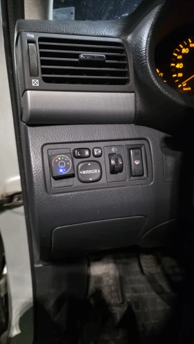 Toyota Avensis 1, 8 ГАЗ БЕНЗИН ГЕРМАНИЯ /ФРАНЦИЯ, снимка 10