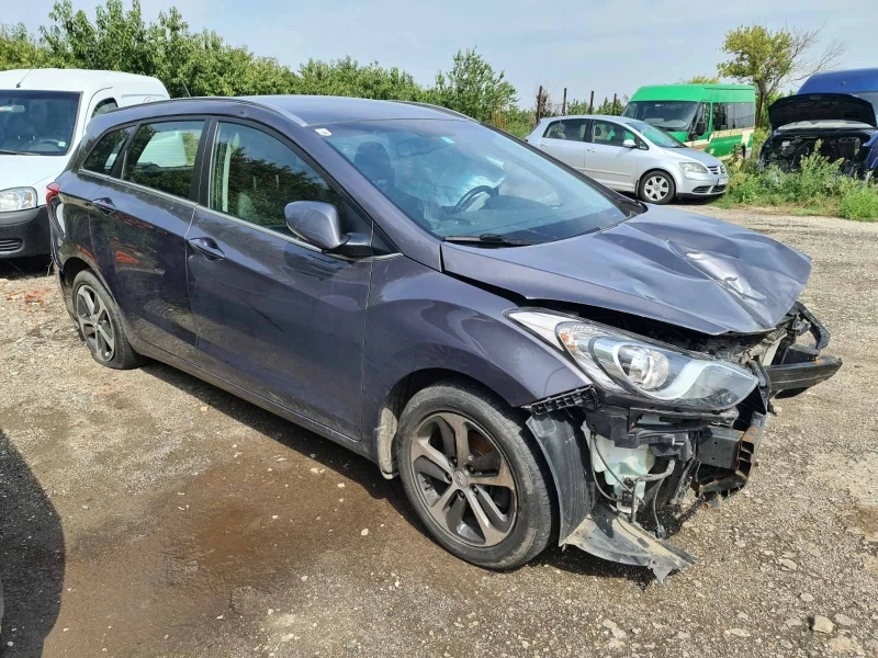 Hyundai I30 1.6 crdi, снимка 3 - Автомобили и джипове - 37828988