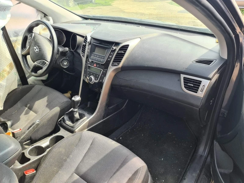 Hyundai I30 1.6 crdi, снимка 2 - Автомобили и джипове - 37828988