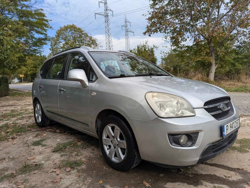 Kia Carens, снимка 4 - Автомобили и джипове - 47545395