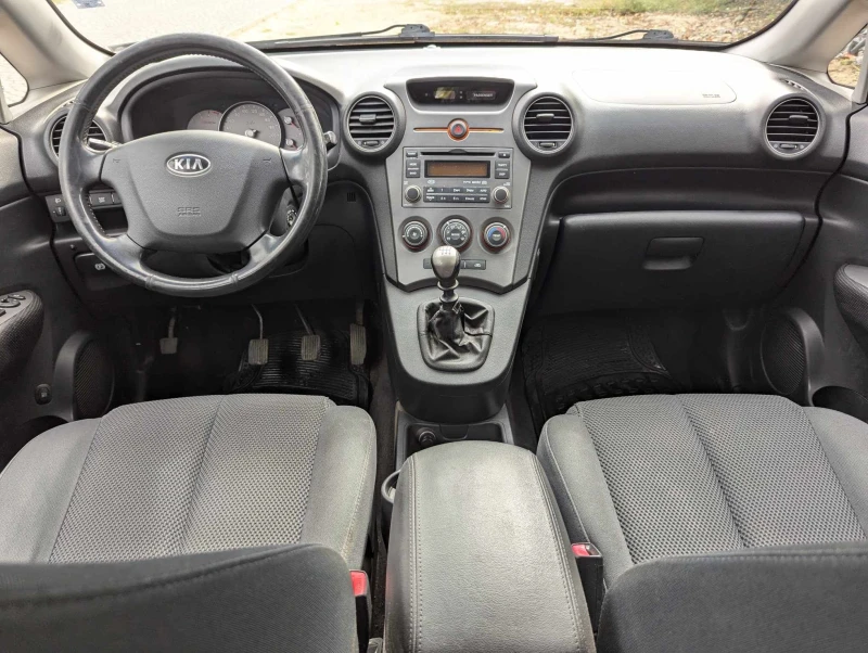 Kia Carens, снимка 11 - Автомобили и джипове - 47545395