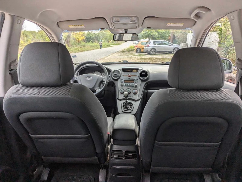 Kia Carens, снимка 14 - Автомобили и джипове - 47545395