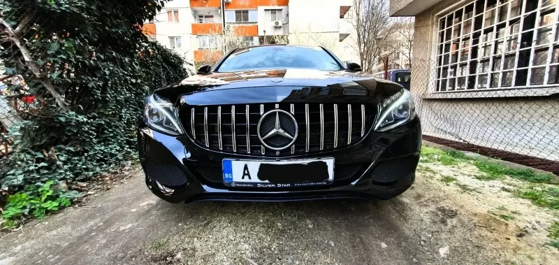 Mercedes-Benz C 220, снимка 1 - Автомобили и джипове - 47947196