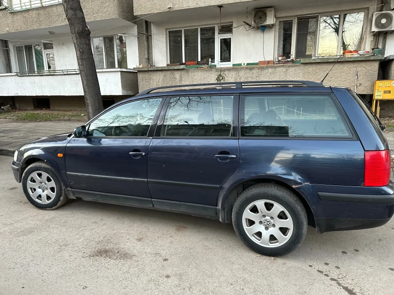 VW Passat, снимка 2 - Автомобили и джипове - 48639183