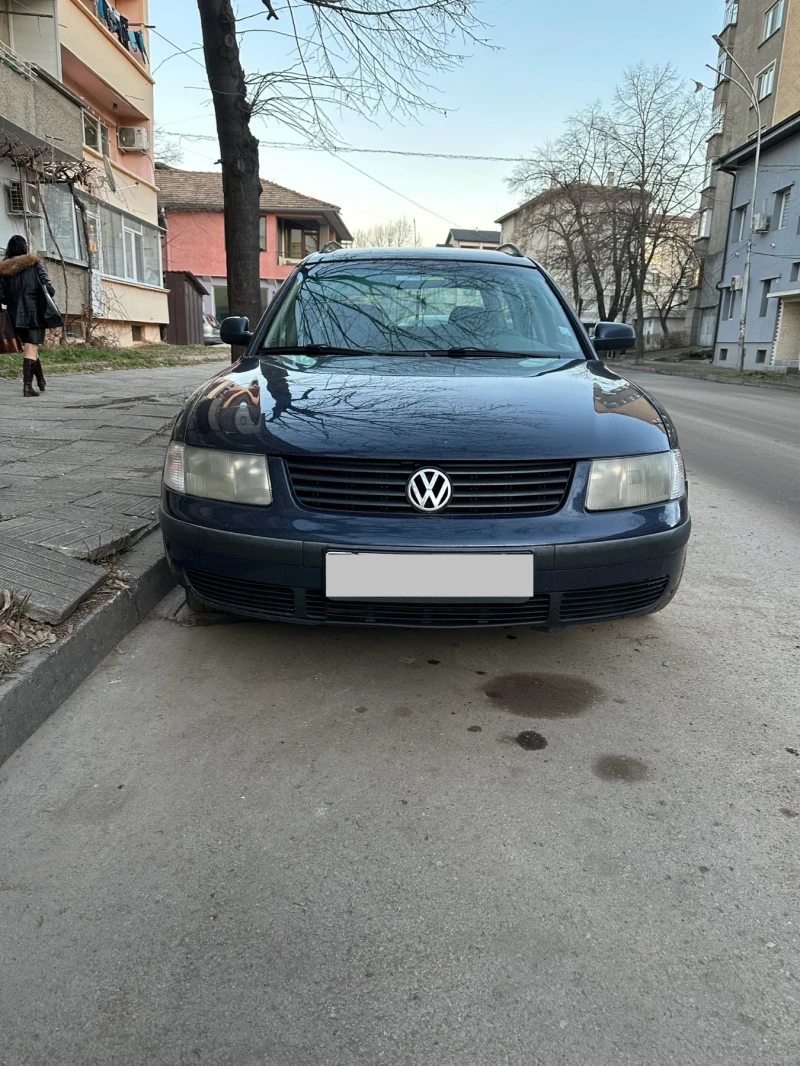 VW Passat, снимка 1 - Автомобили и джипове - 48639183