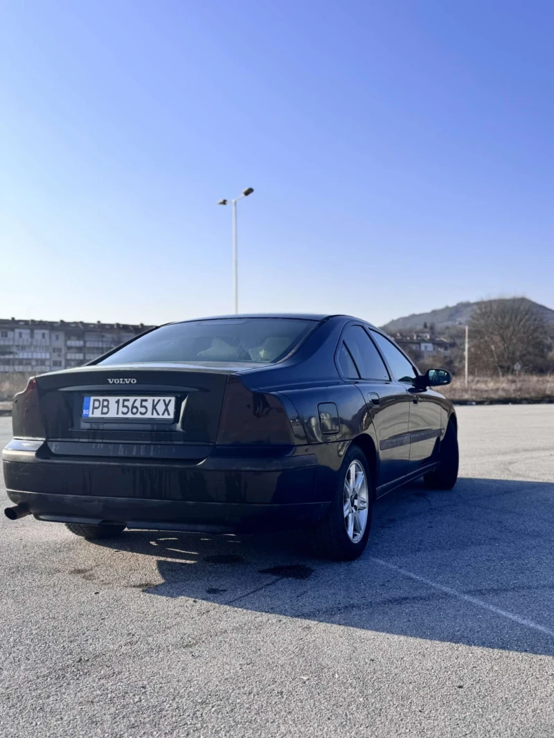 Volvo S60 2.4 T, снимка 2 - Автомобили и джипове - 48993893