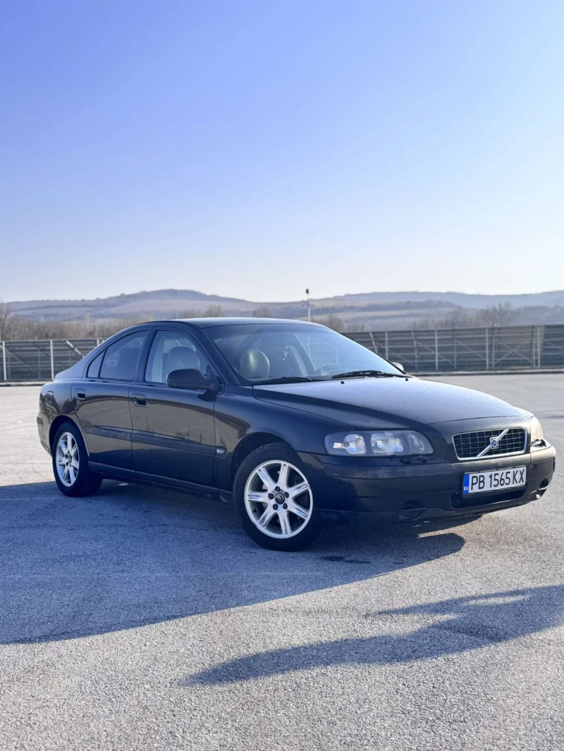 Volvo S60 2.4 T, снимка 1 - Автомобили и джипове - 48993893