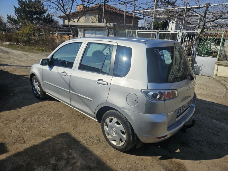 Mazda 2 1.3i 75коня, снимка 3 - Автомобили и джипове - 49164616