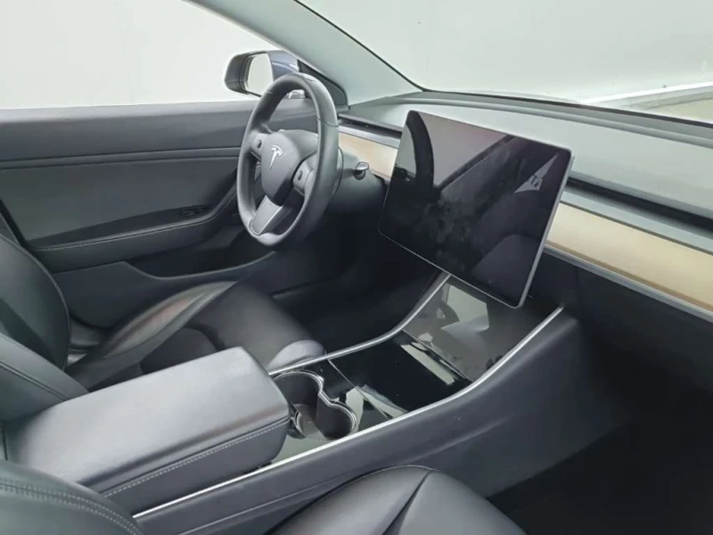 Tesla Model 3  4х4 Европейска Long Range, снимка 7 - Автомобили и джипове - 50370137