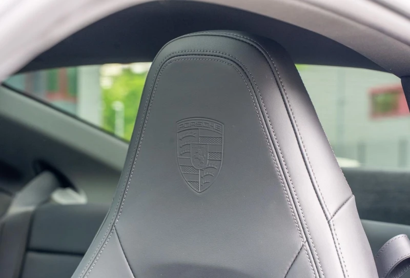 Porsche 911 992.2 CARRERA S/SPORT CHRONO/BOSE/PANO/MATRIX/, снимка 11 - Автомобили и джипове - 52402674