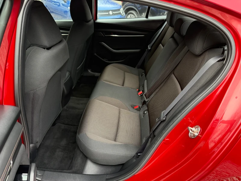 Mazda 3 2.0i SkyActiv-G Maild Hybrid, снимка 9 - Автомобили и джипове - 52590784
