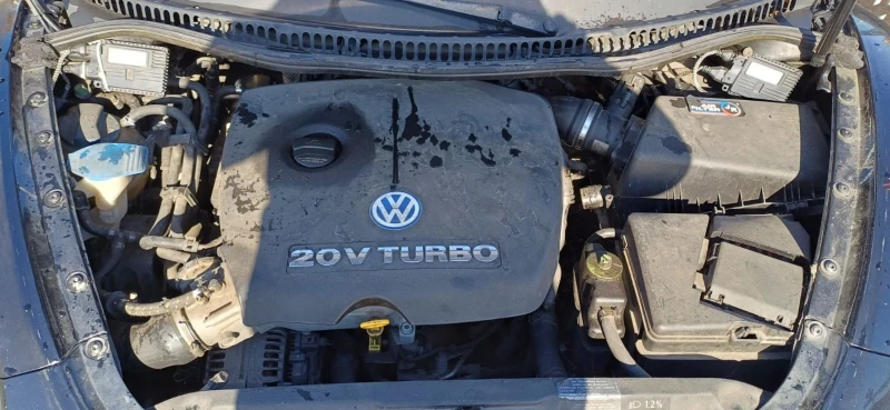 VW New beetle 1, 8 Т, снимка 16 - Автомобили и джипове - 52849205